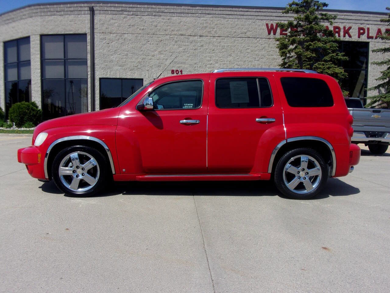 Used 2009 Chevrolet HHR LT w/ LT Preferred Equipment Group FWD image 1