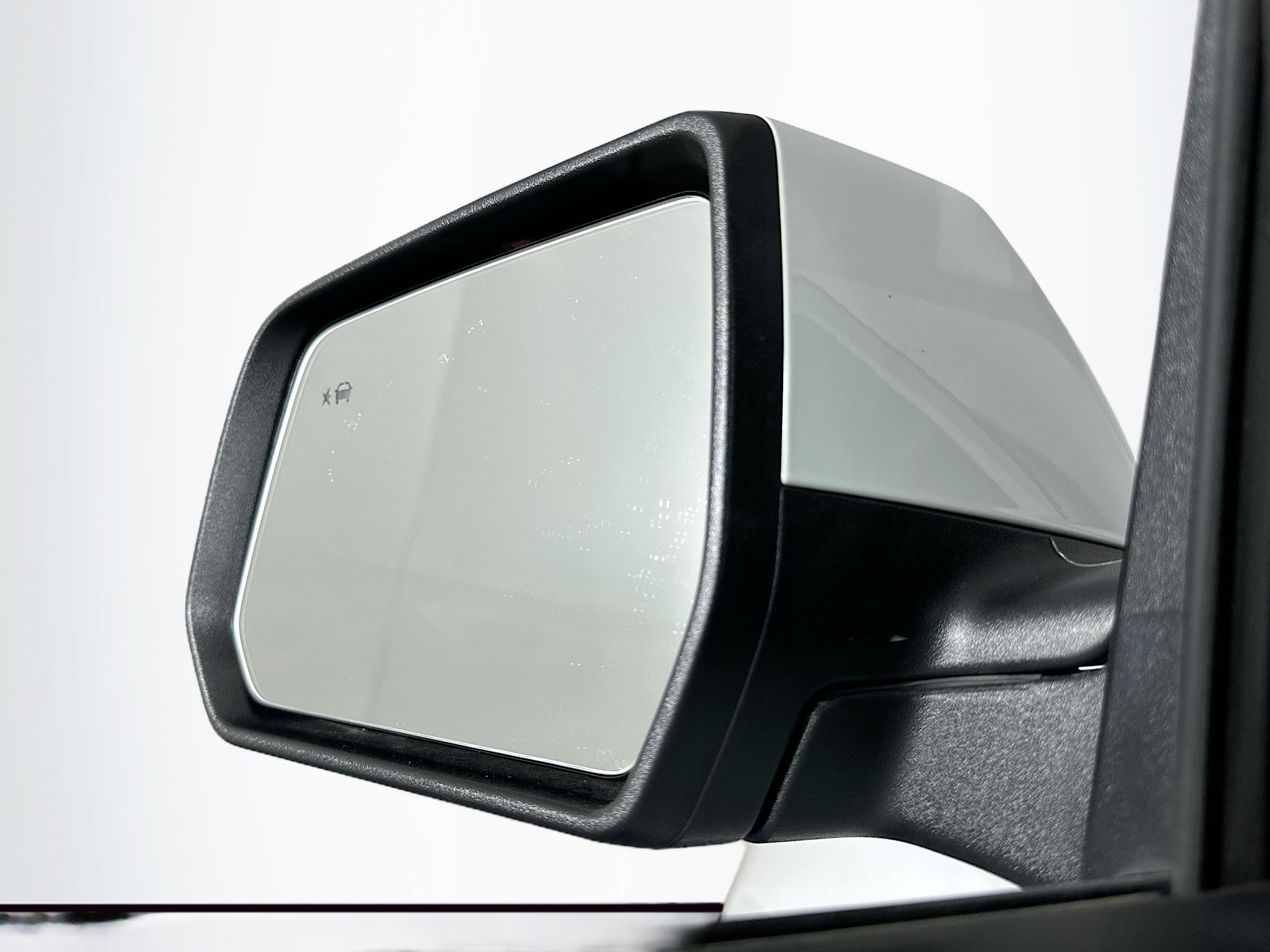 Used 2023 Chevrolet Traverse LT w/ LT Premium Package image 16