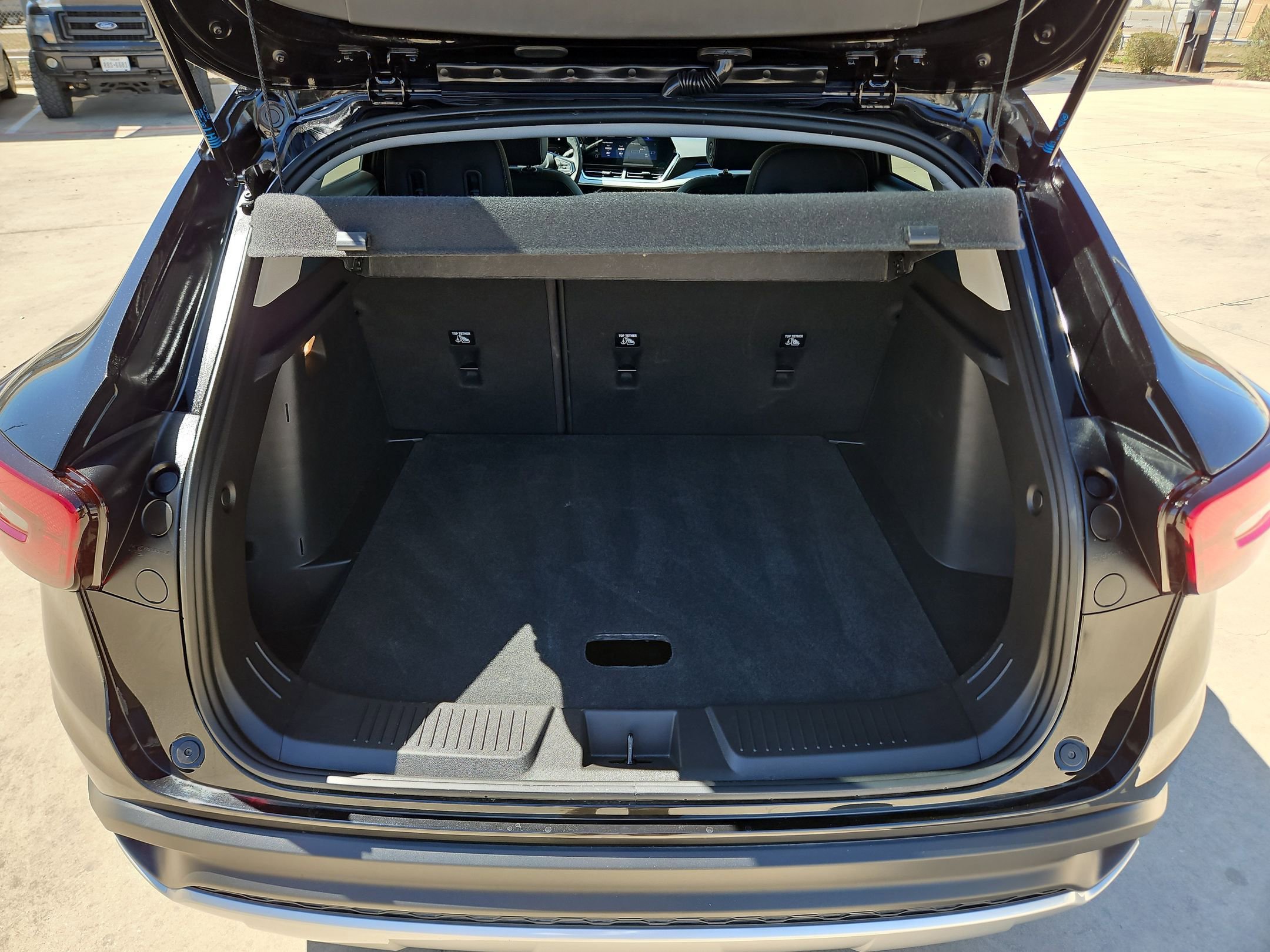 Certified 2025 Chevrolet Trax LT image 26