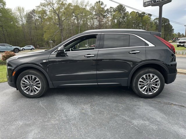 Used 2024 Cadillac XT4 Premium Luxury image 8