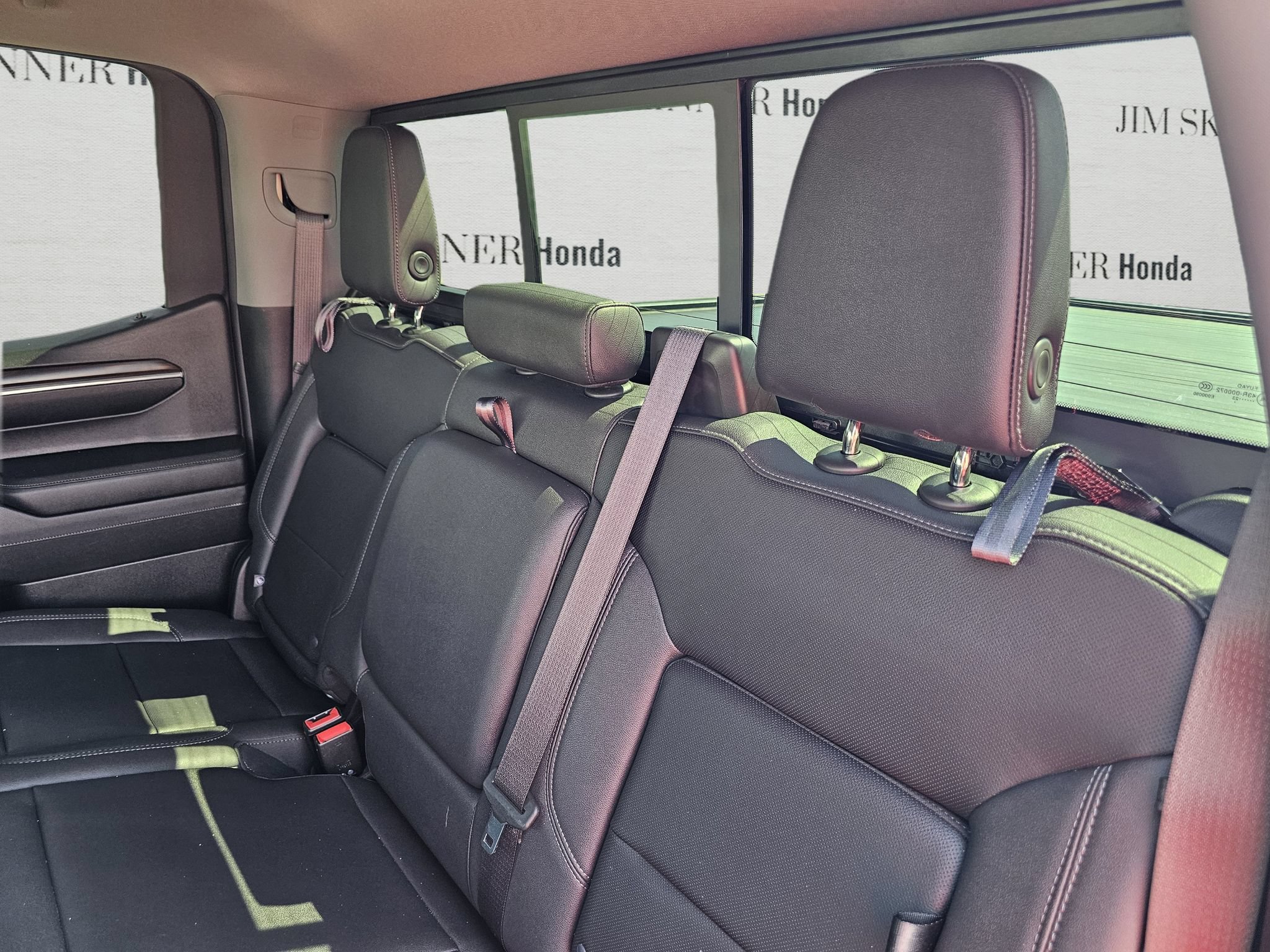 Used 2023 GMC Sierra 1500 SLT w/ SLT Premium Plus Package AWD/4WD image 35