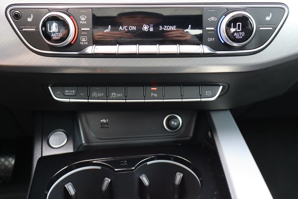 Used 2025 Audi A5 2.0T Premium Plus AWD/4WD image 9