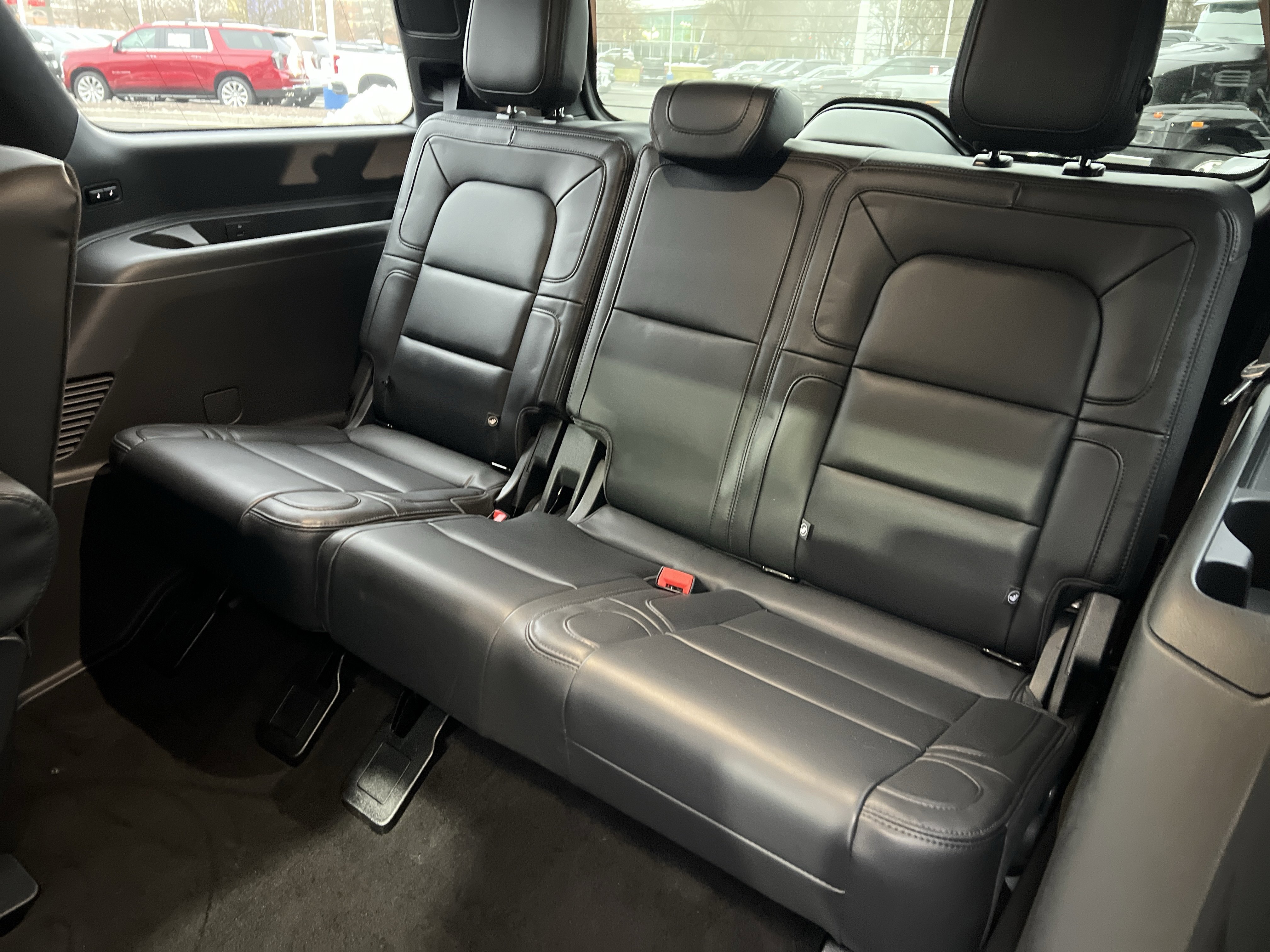 Used 2024 Lincoln Navigator Reserve image 32