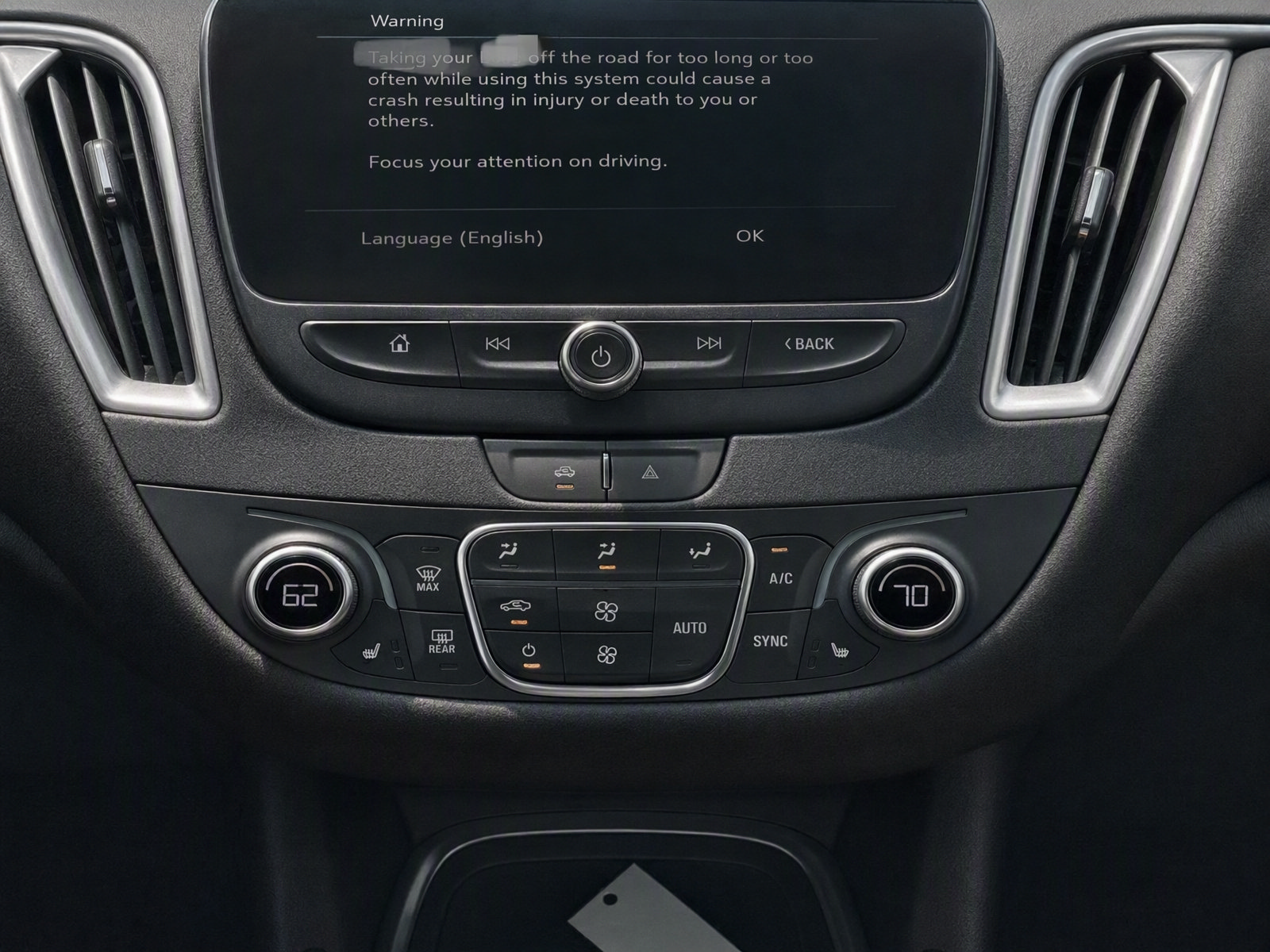 Used 2024 Chevrolet Malibu LT FWD image 9