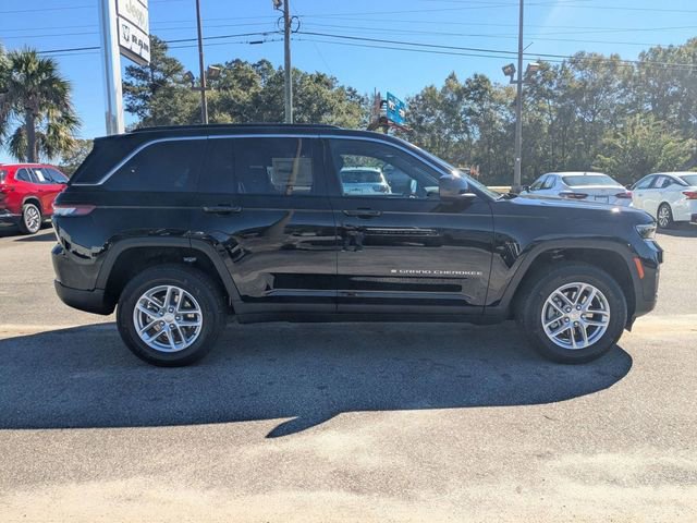 New 2025 Jeep Grand Cherokee Laredo RWD image 10