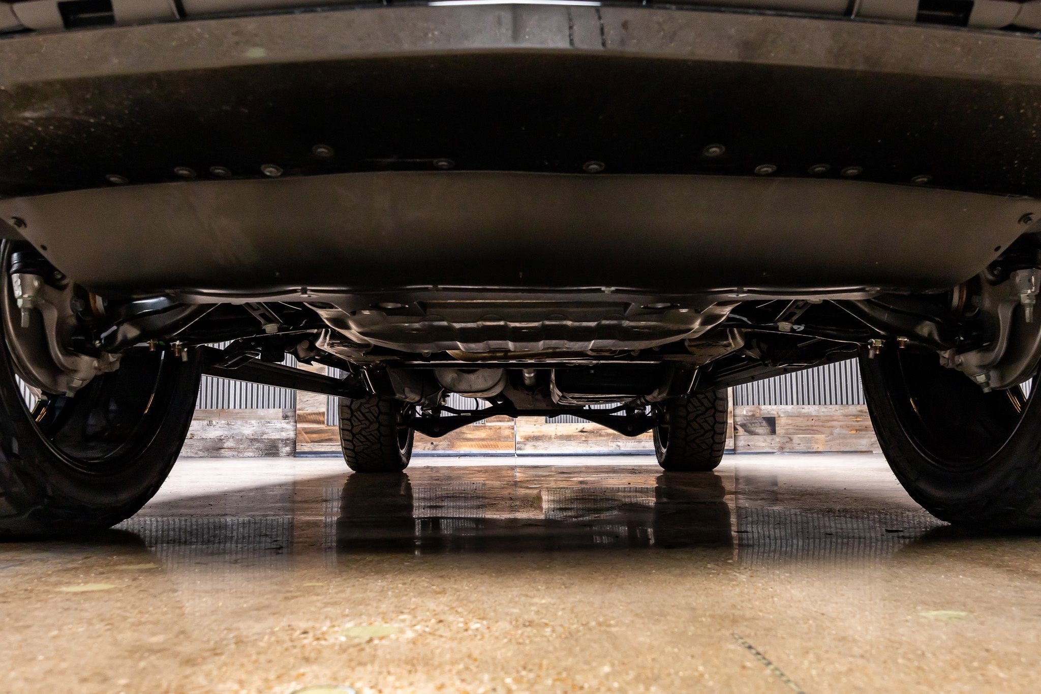 Used 2026 Cadillac Escalade ESV Sport w/ LPO, ONYX Package AWD/4WD image 15