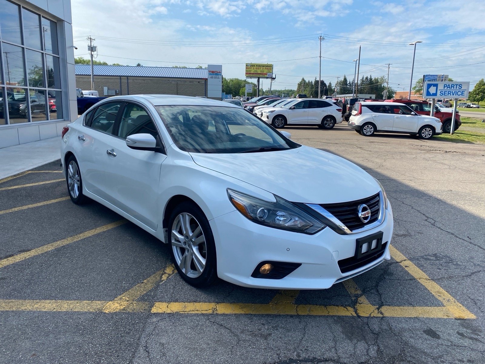 Used 2016 Nissan Altima 3.5 SL FWD image 7