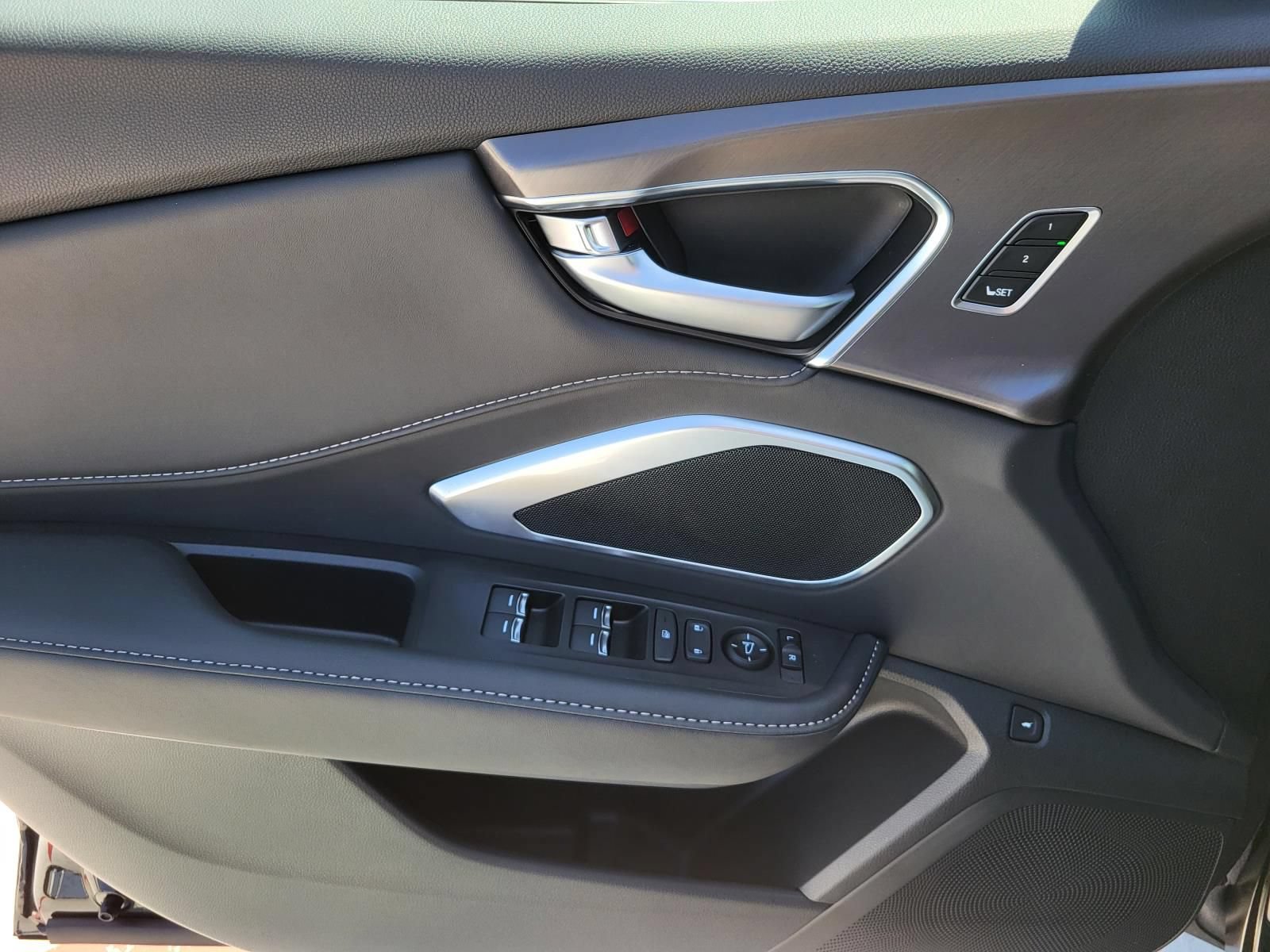 New 2026 Acura RDX SH-AWD image 15