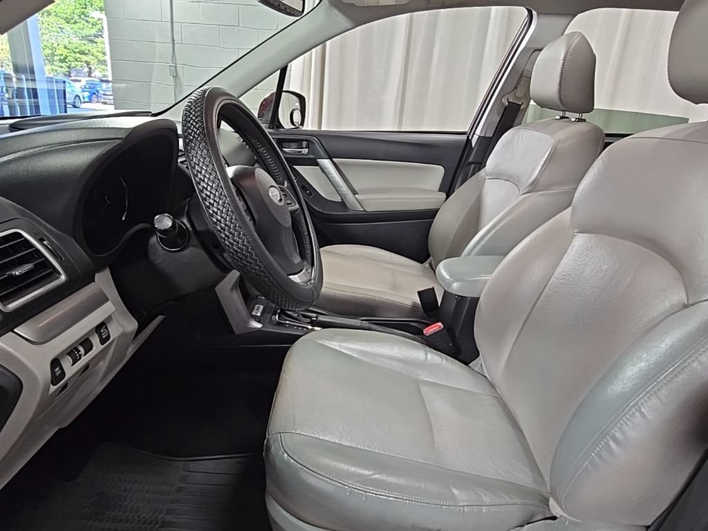 Used 2016 Subaru Forester 2.5i Touring w/ Eyesight & Navigation System AWD/4WD image 19