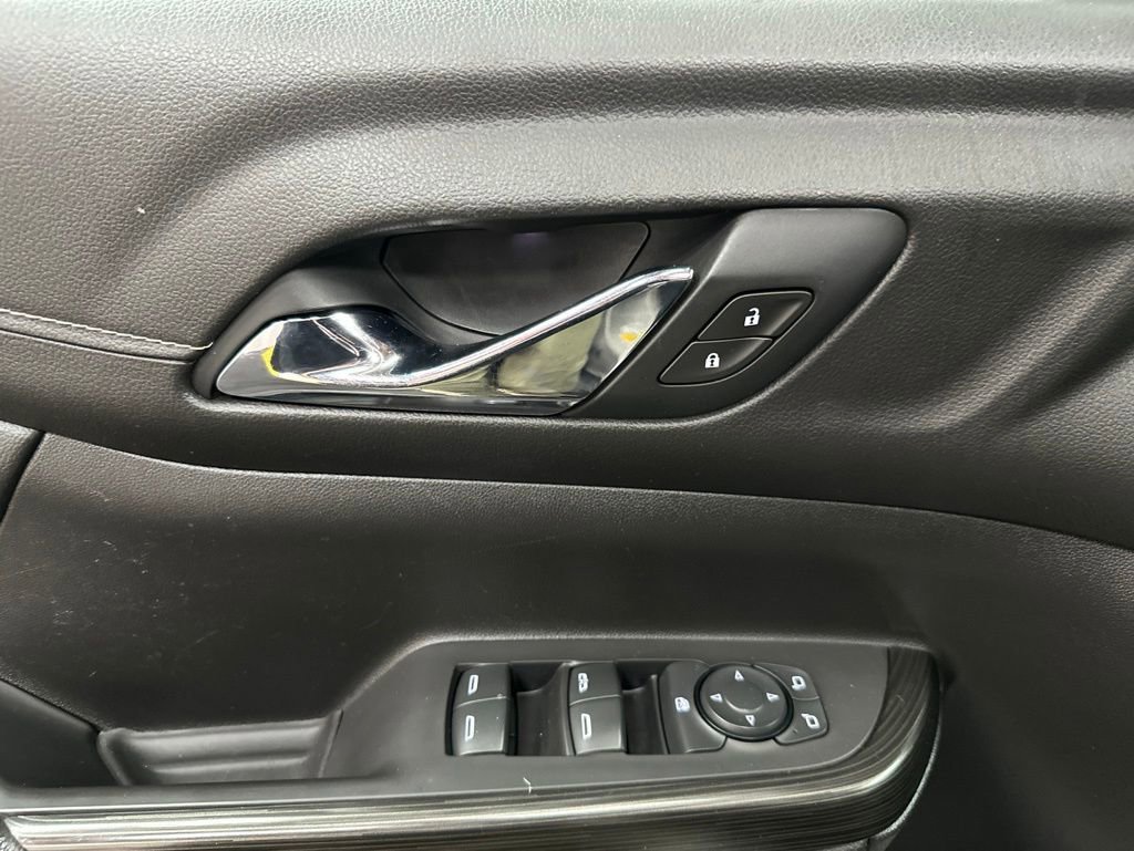 Used 2019 GMC Acadia SLT AWD/4WD image 18