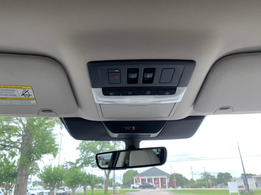 New 2026 Nissan Pathfinder SL w/ SL Premium Package FWD image 16