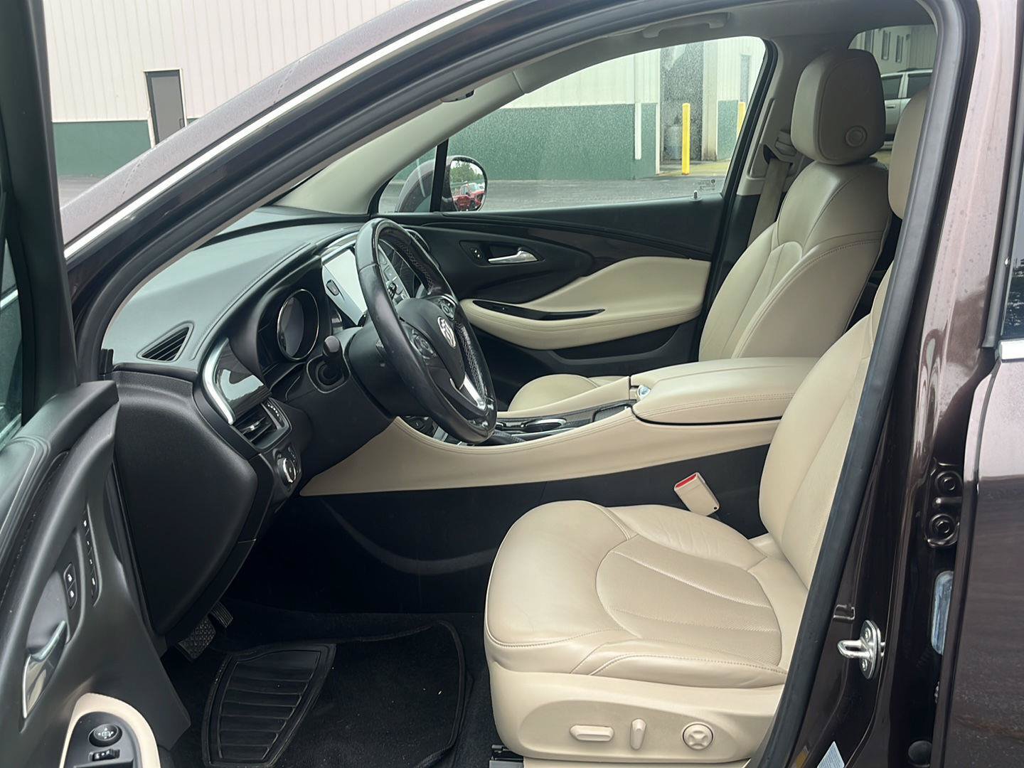 Certified 2020 Buick Envision Essence w/ Experience Buick Package AWD/4WD image 9