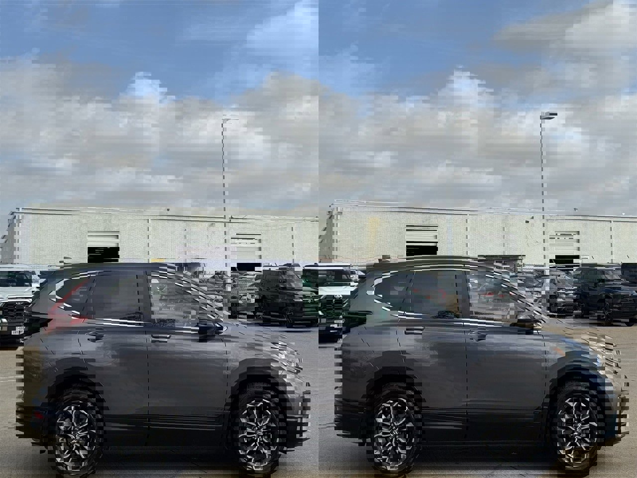 Used 2022 Honda CR-V EX-L image 3