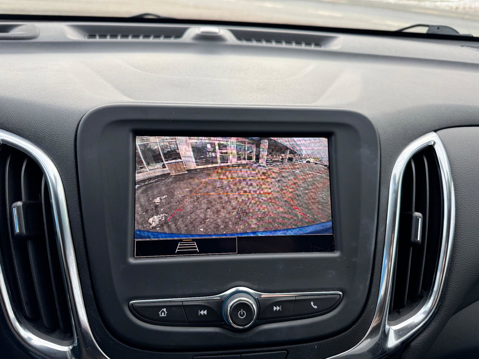 Used 2024 Chevrolet Equinox LT image 30