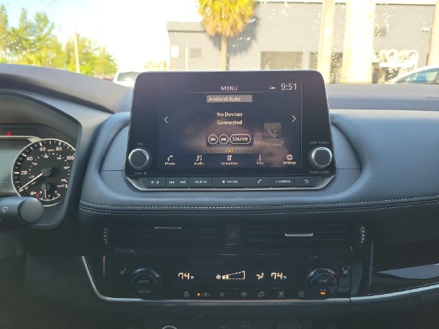 Used 2023 Nissan Rogue SL FWD image 26