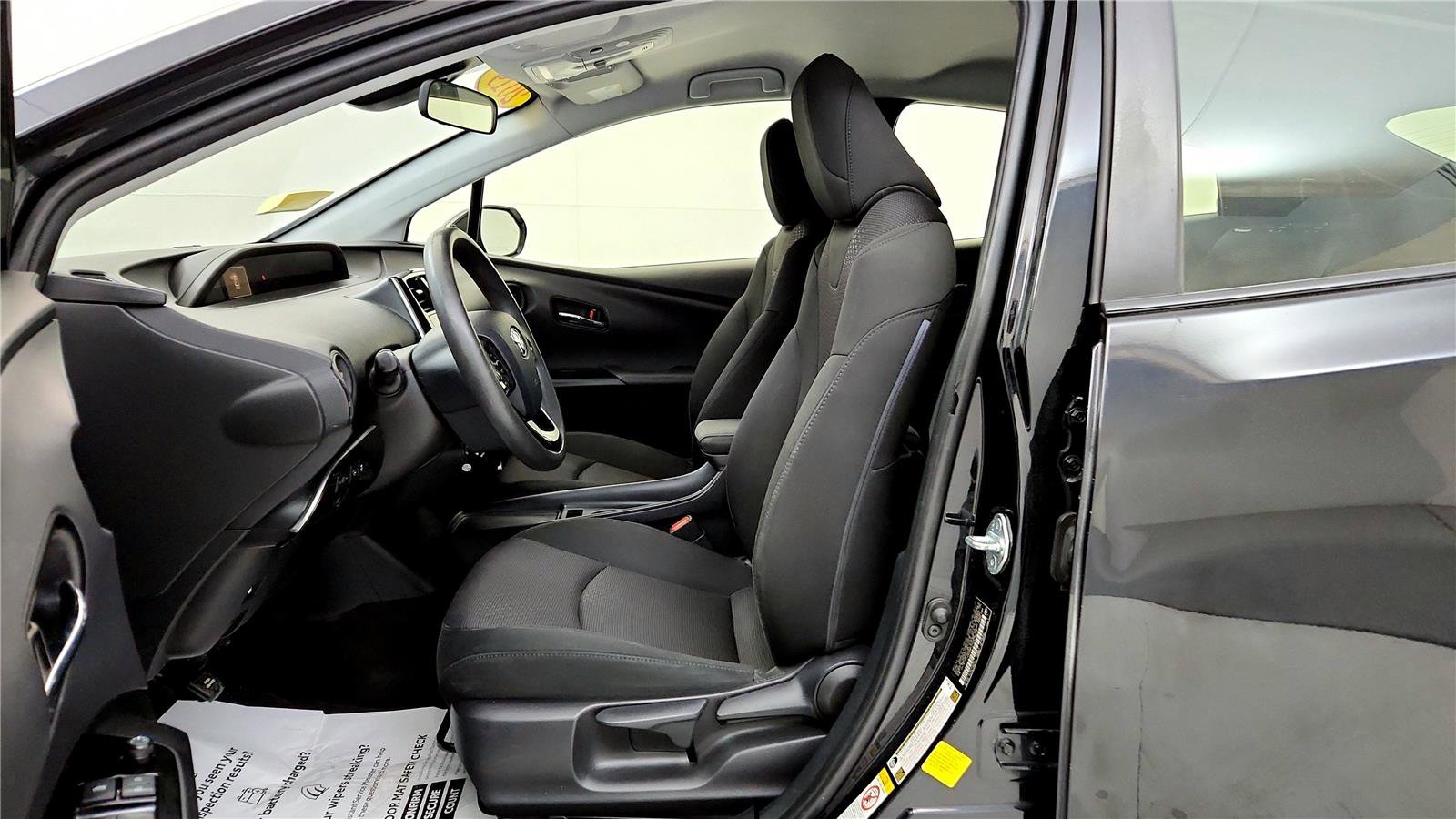 Certified 2019 Toyota Prius LE image 25