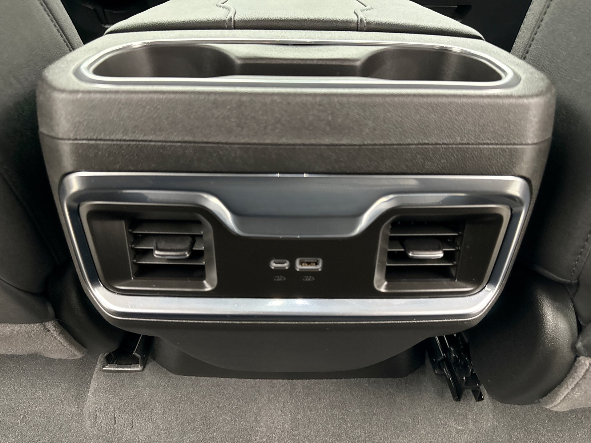 Used 2026 GMC Sierra 1500 Elevation w/ Elevation Premium Package AWD/4WD image 21