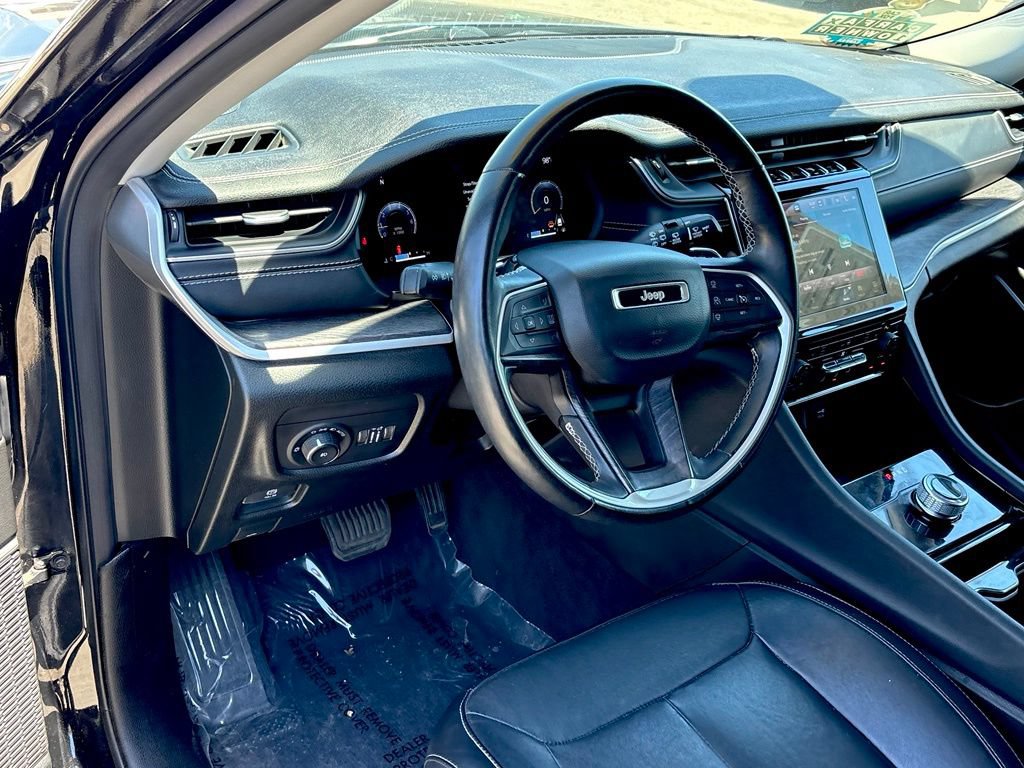 Used 2022 Jeep Grand Cherokee L Limited RWD image 18