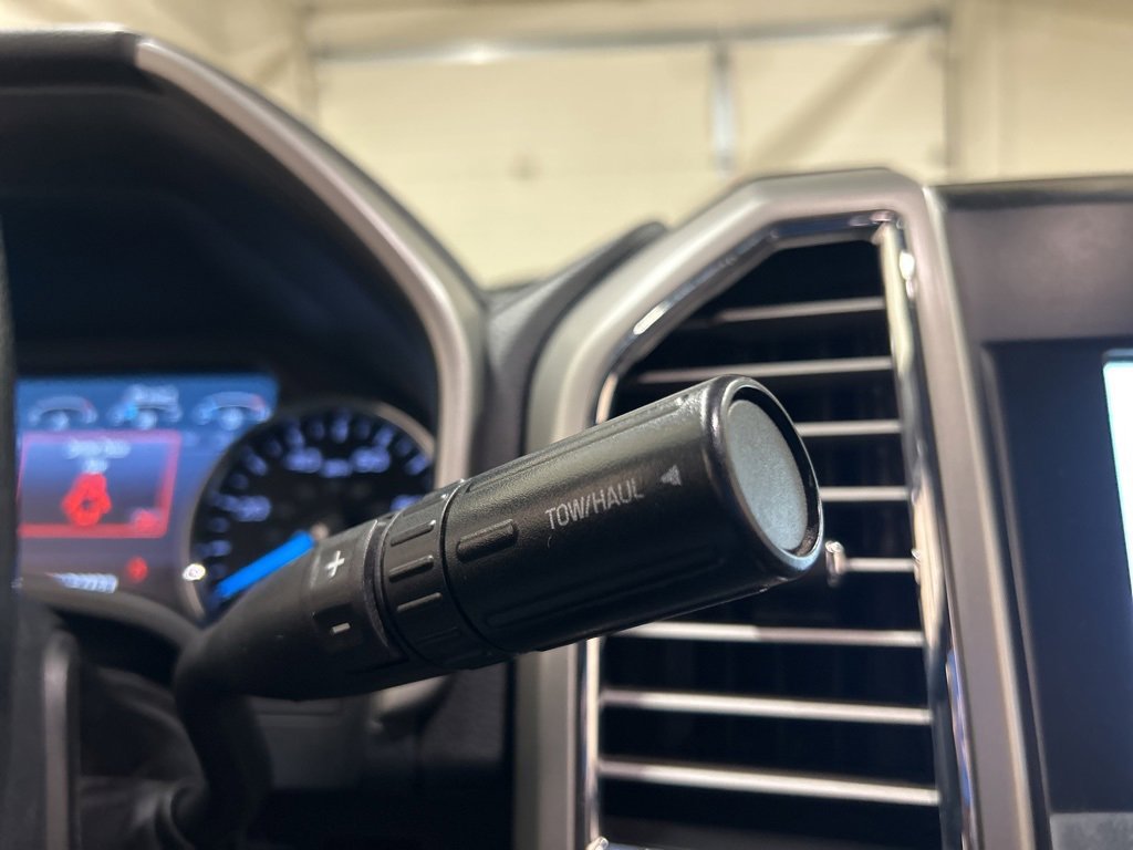 Used 2017 Ford F250 Lariat w/ Chrome Package image 23