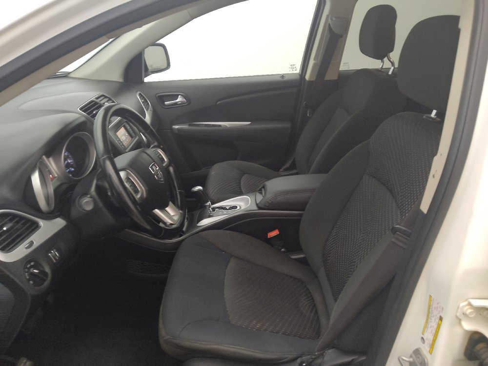Used 2020 Dodge Journey SE w/ SE Popular Equipment Group FWD image 17