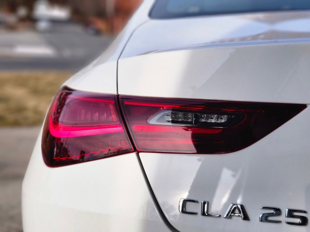 New 2025 Mercedes-Benz CLA 250 4MATIC image 9