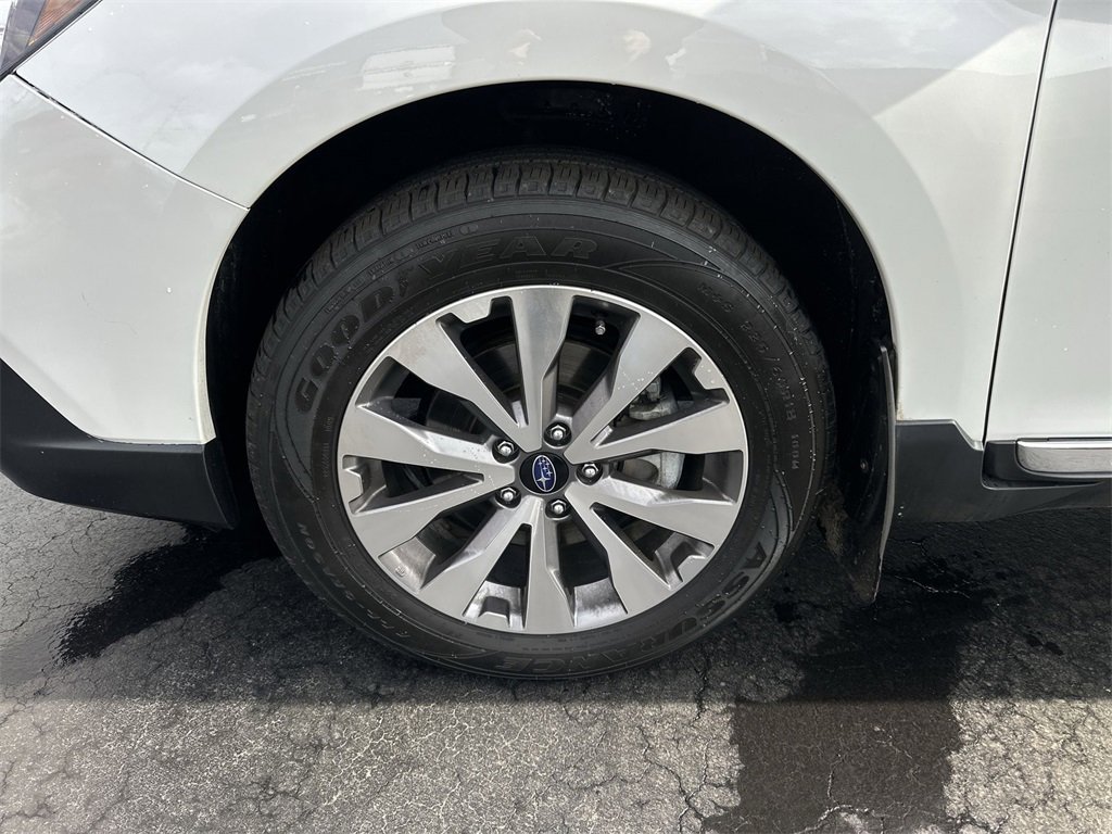 Used 2019 Subaru Outback 3.6R Touring image 10