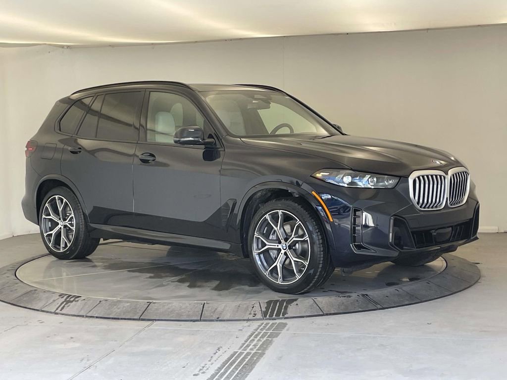 New 2026 BMW X5 xDrive50e w/ M Sport Package AWD/4WD image 7
