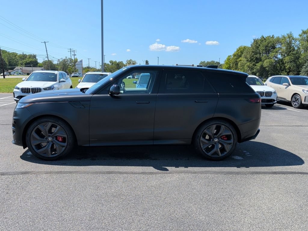 Used 2025 Land Rover Range Rover Sport Autobiography AWD/4WD image 3