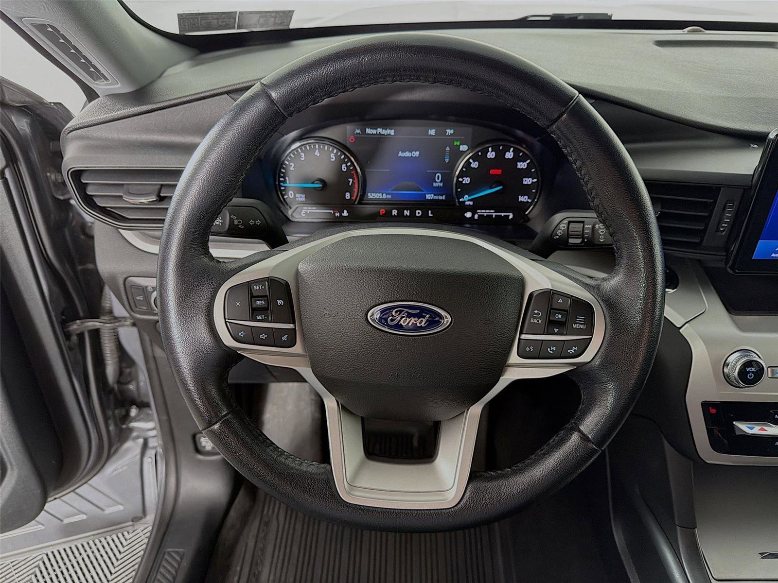 Used 2022 Ford Explorer XLT AWD/4WD image 12