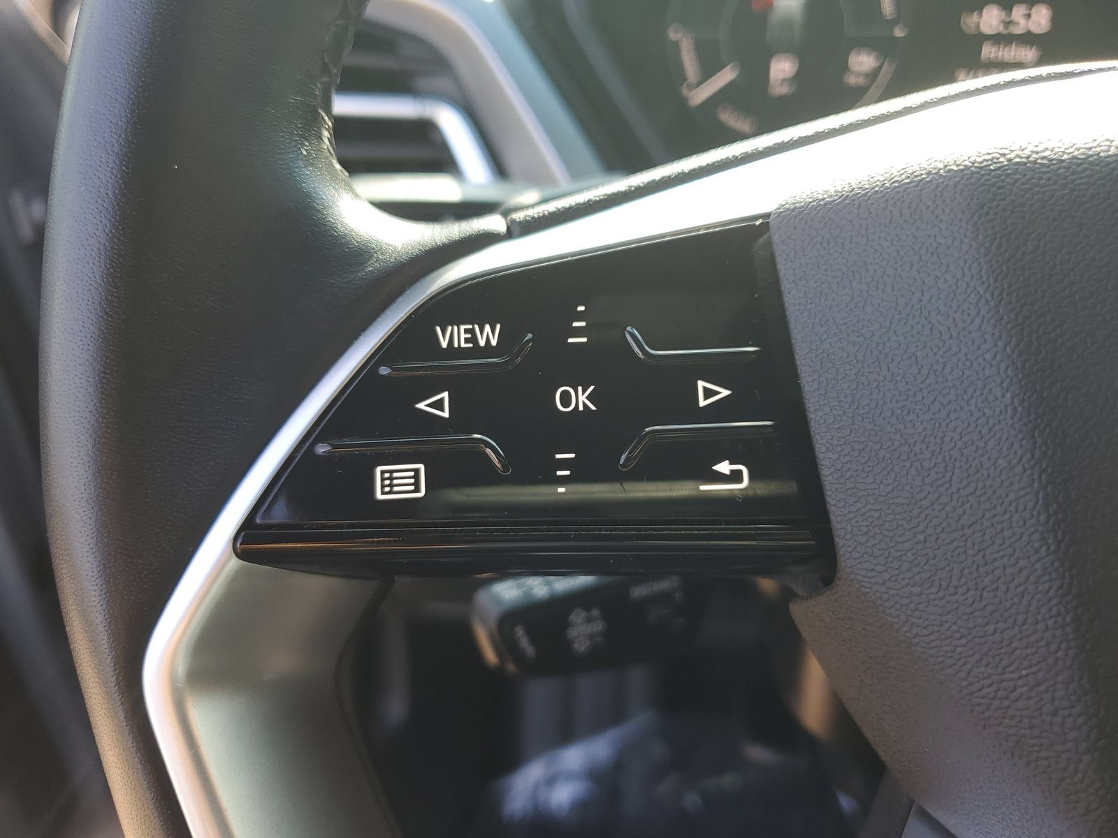 Used 2023 Audi Q4 e-tron Premium Plus w/ Premium Plus AWD/4WD image 29