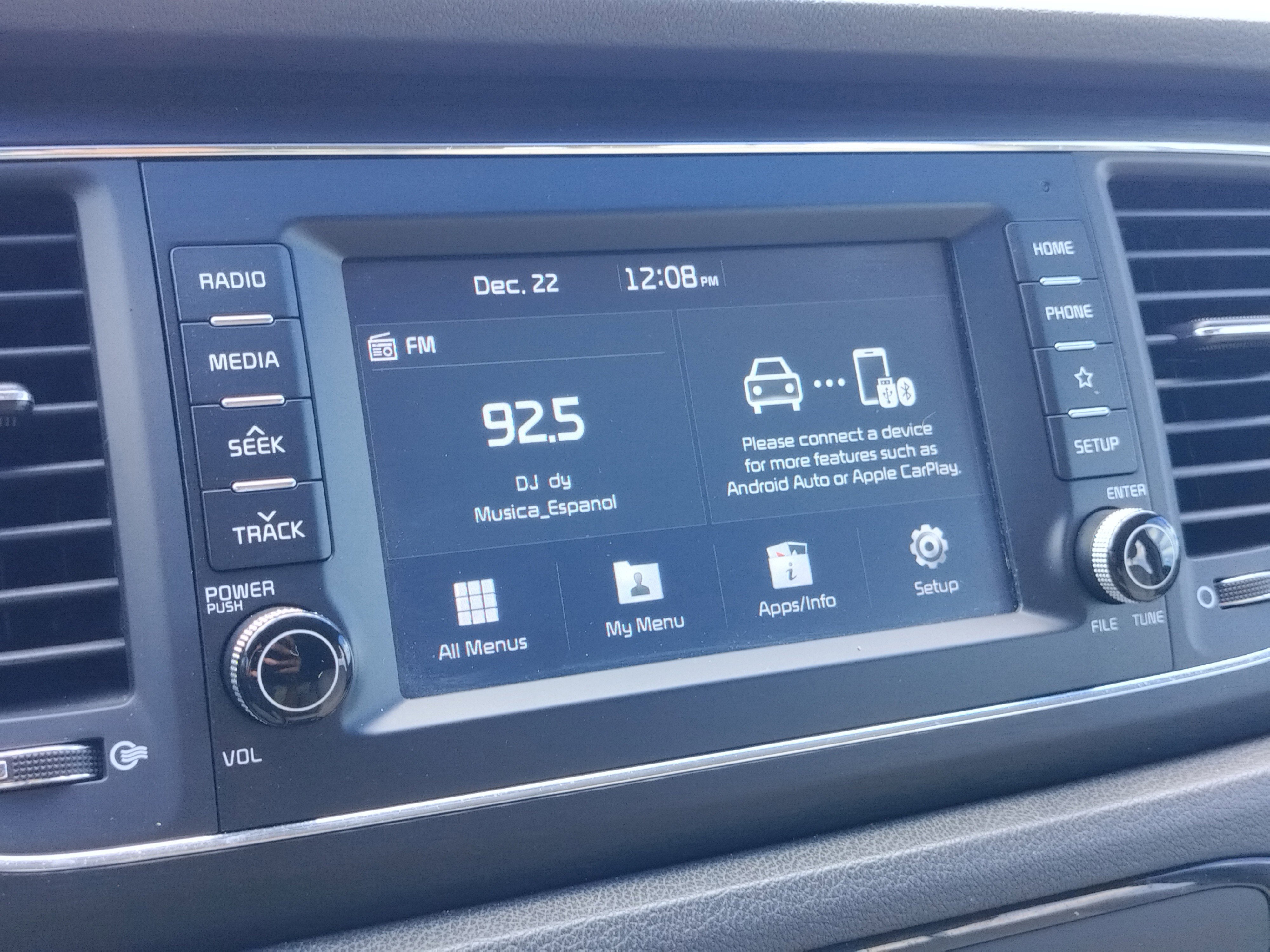 Used 2020 Kia Sedona L image 25