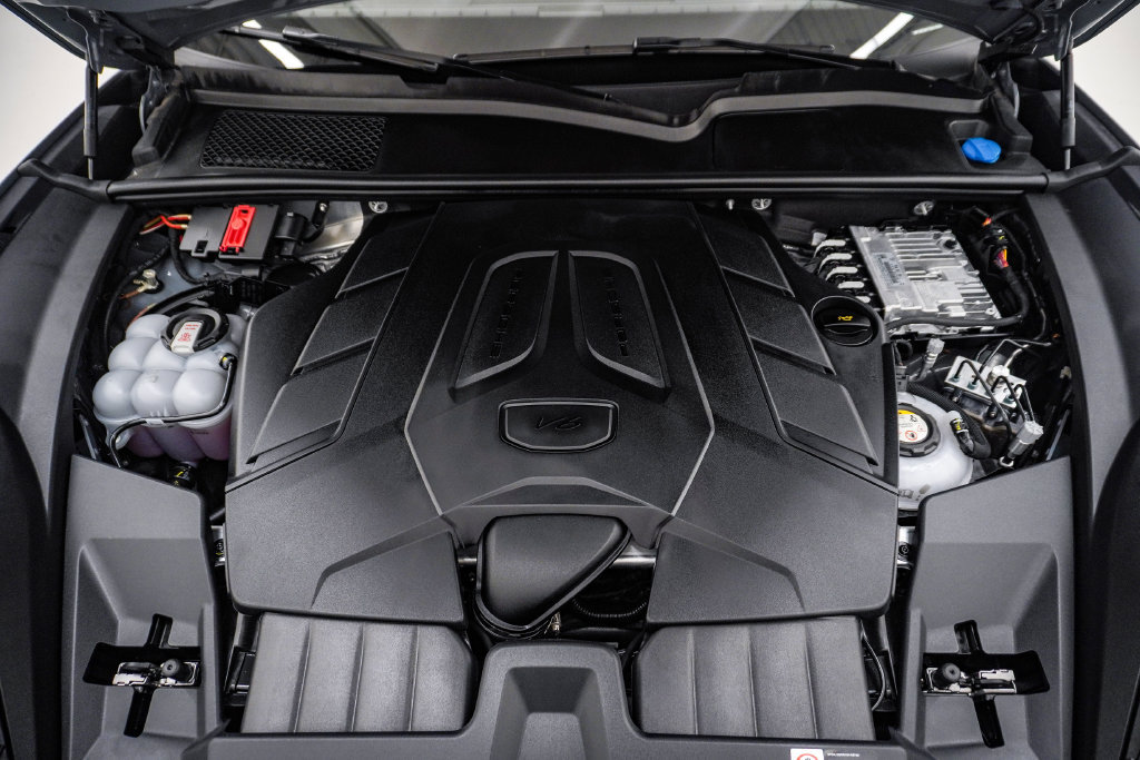 Certified 2026 Porsche Cayenne E-Hybrid AWD/4WD image 29