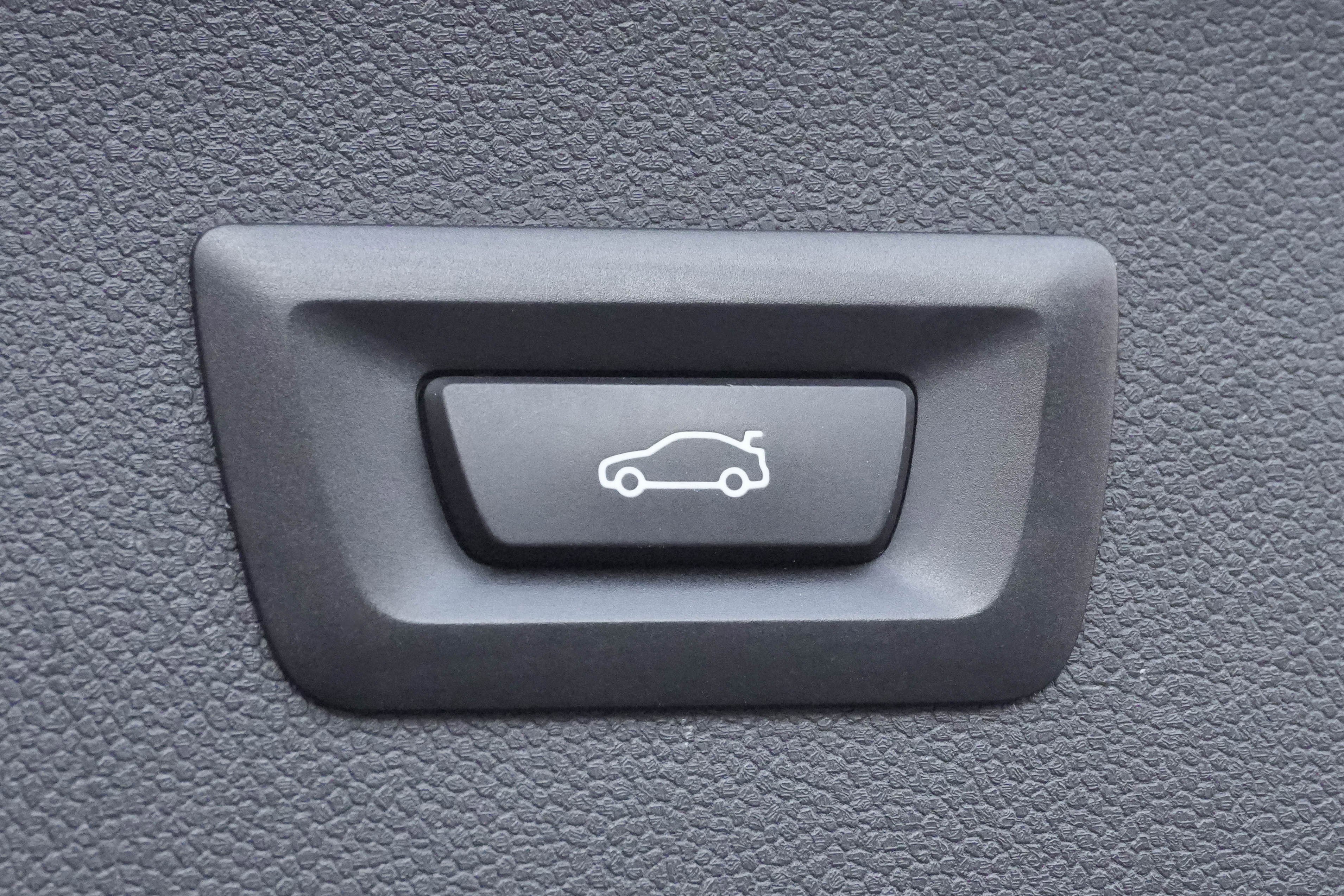 Certified 2024 BMW iX xDrive50 image 35