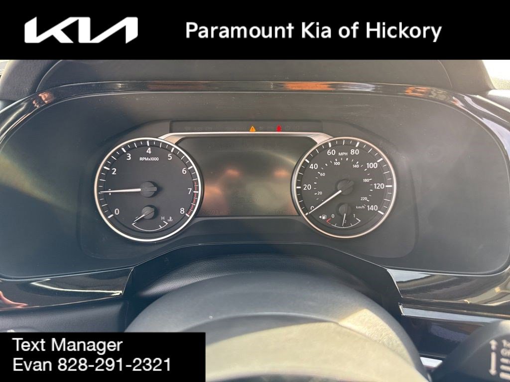 Used 2022 Nissan Pathfinder SL w/ SL Black Package image 30