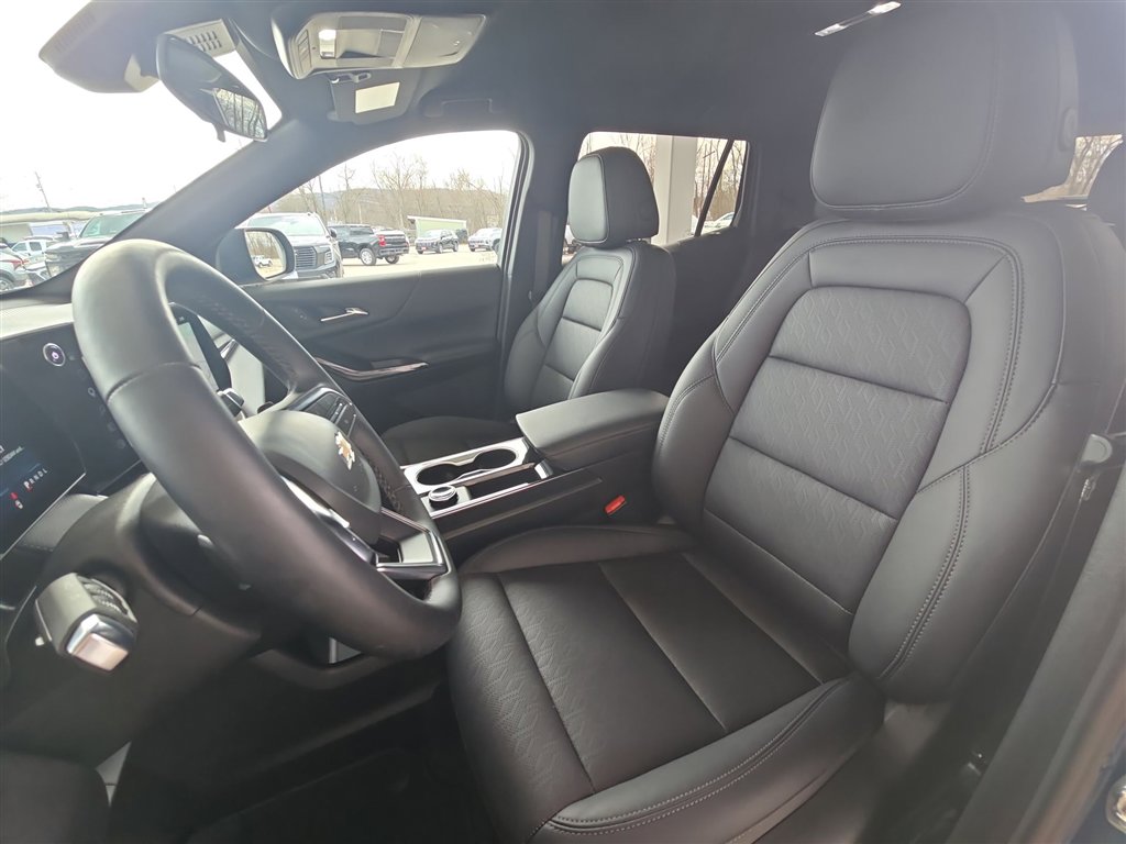 Used 2026 Chevrolet Equinox LT w/ Convenience Package II image 19