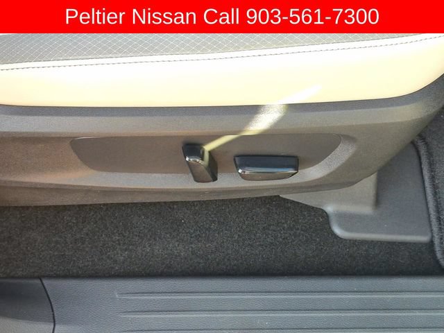 Used 2022 Nissan Pathfinder SL FWD image 15