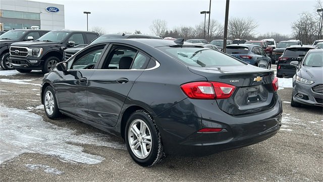 Used 2018 Chevrolet Cruze LT image 5