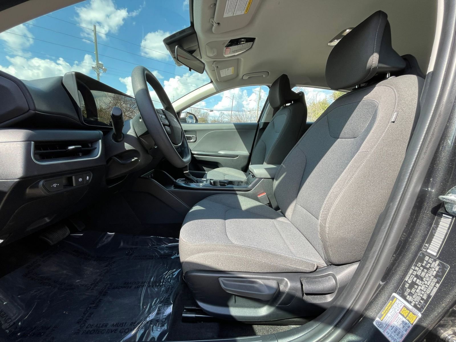 Used 2025 Kia K4 LXS image 24