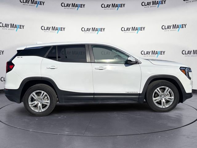 Used 2024 GMC Terrain SLE image 6