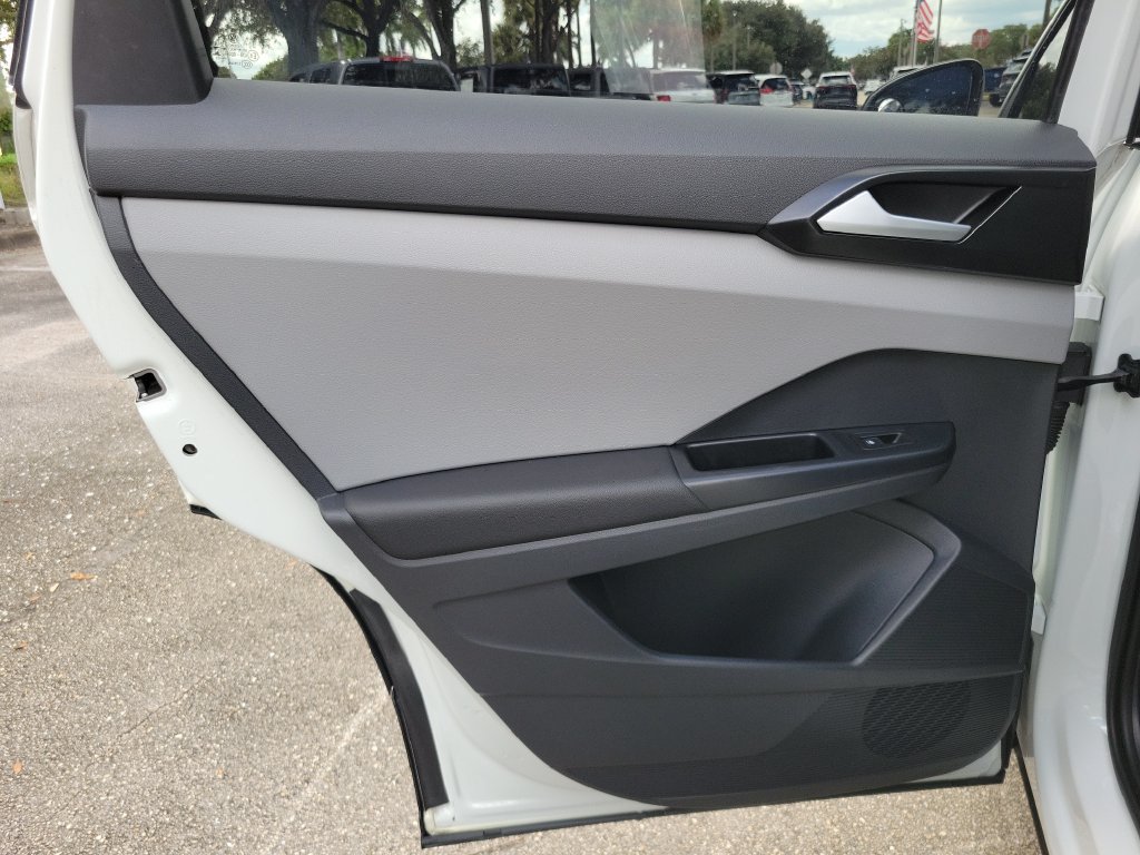 Used 2023 Volkswagen Taos S w/ Driver Assistance Package FWD image 9