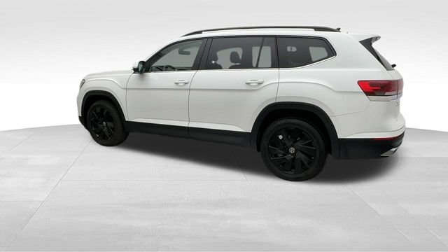 Used 2024 Volkswagen Atlas SE AWD/4WD image 6
