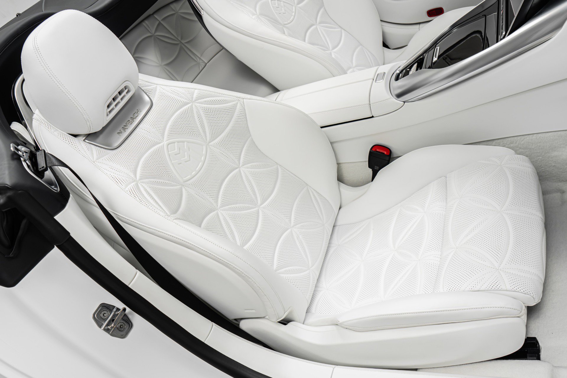 Used 2026 Mercedes-Benz Maybach SL 680 image 27