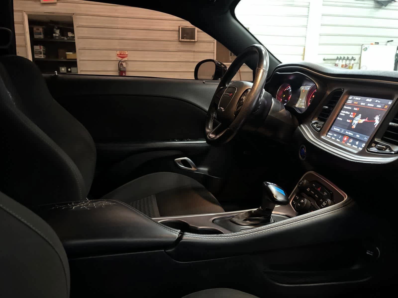 Used 2022 Dodge Challenger R/T Scat Pack RWD image 27