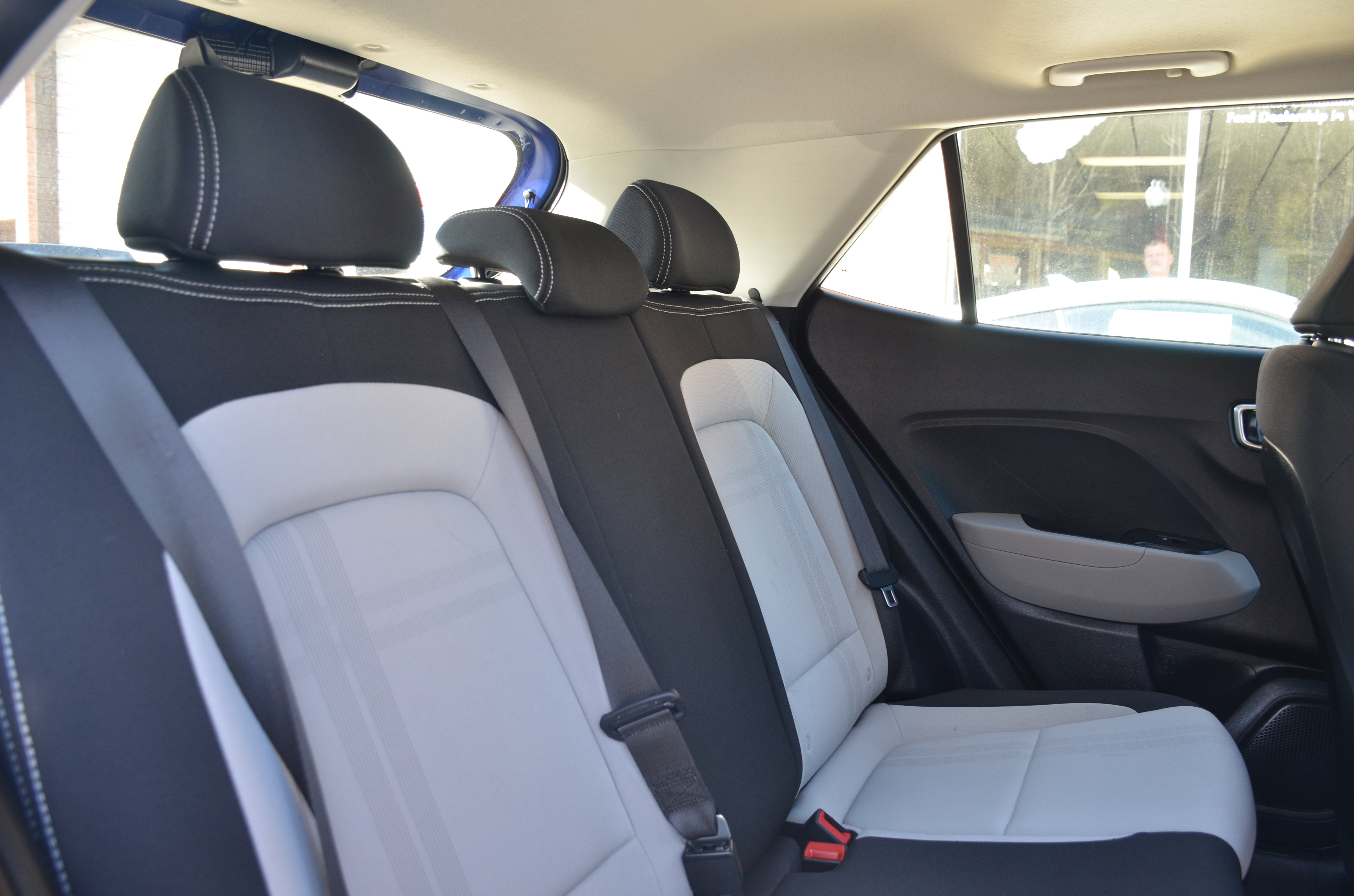 Used 2024 Hyundai Venue SEL image 19