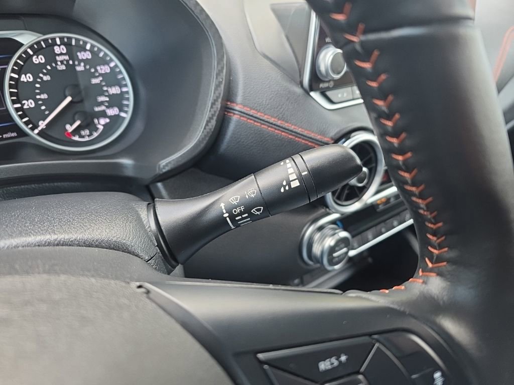 Used 2024 Nissan Sentra SR w/ SR Premium Package image 16