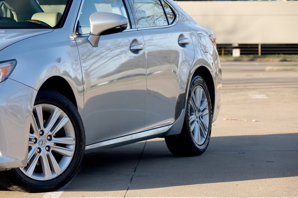 Used 2014 Lexus ES 350 w/ Premium Package image 23