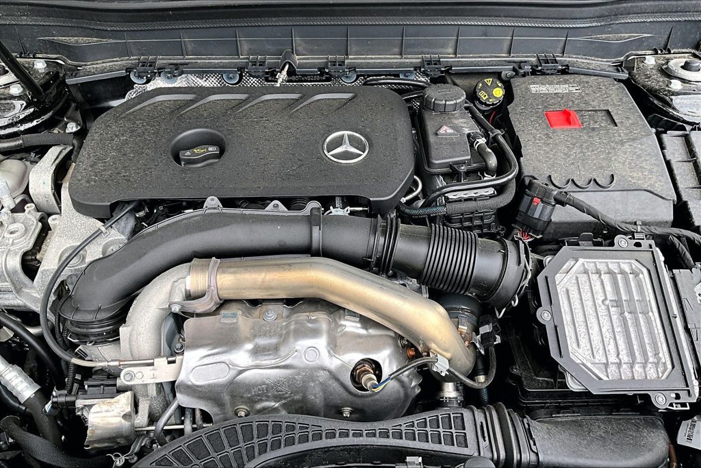 Used 2026 Mercedes-Benz GLB 250 4MATIC image 34