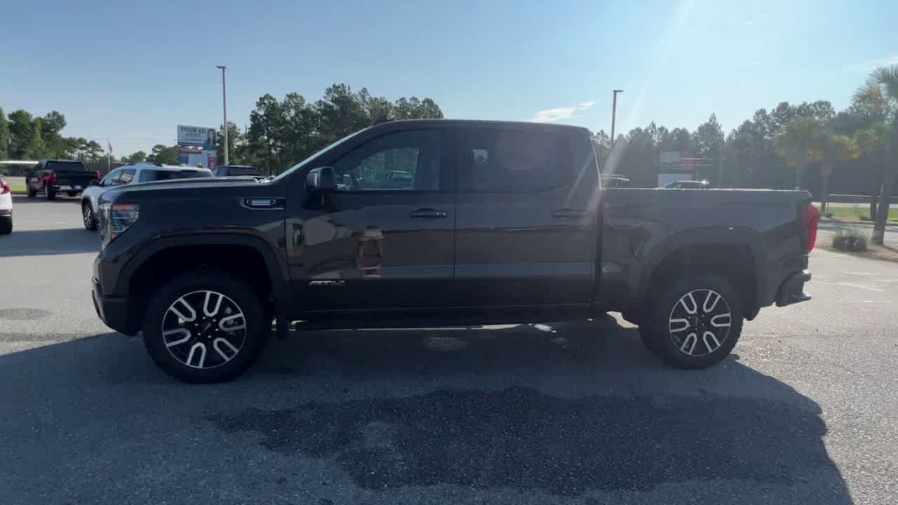 Used 2023 GMC Sierra 1500 AT4 w/ AT4 Premium Package AWD/4WD image 5