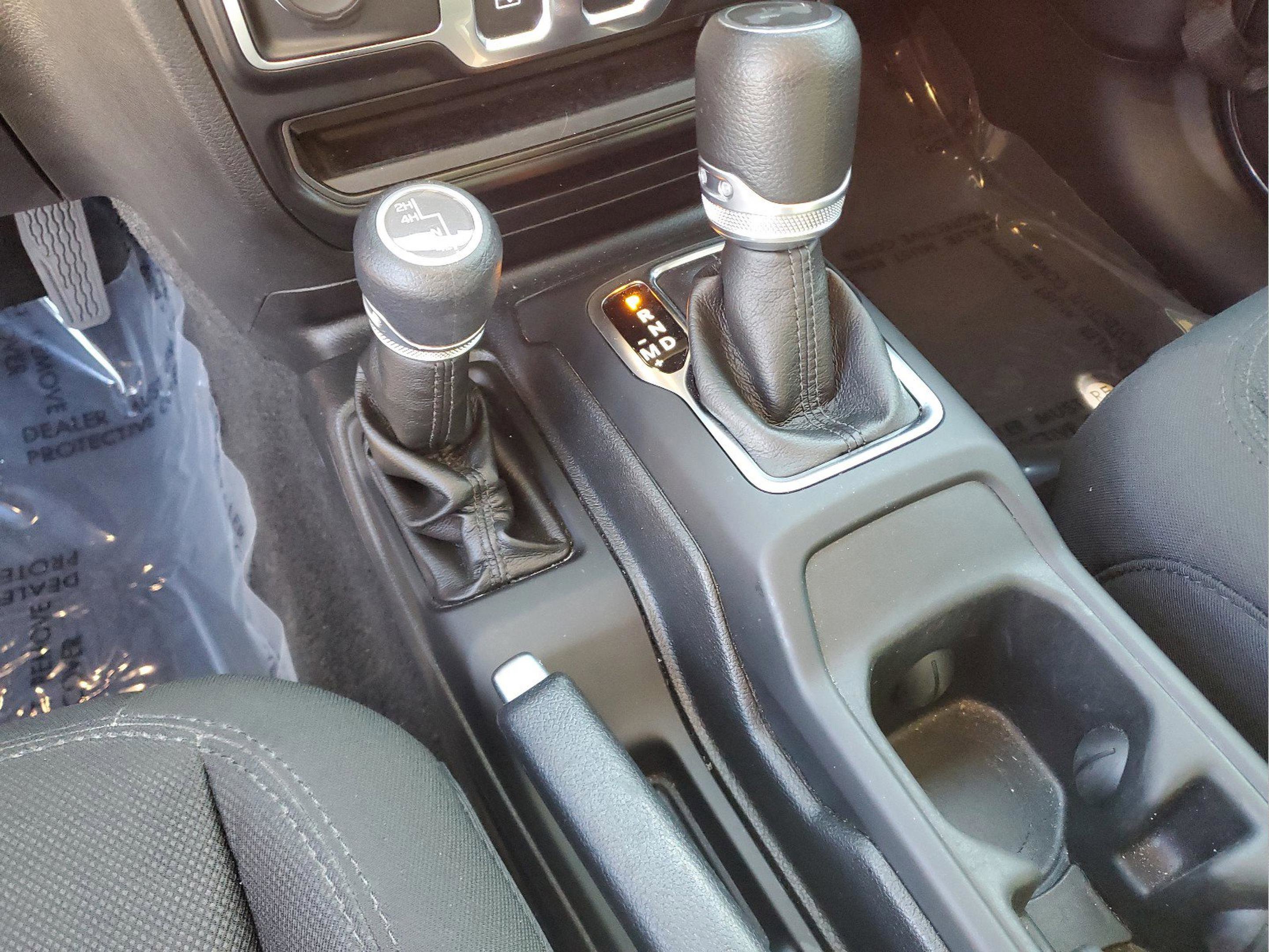 Used 2022 Jeep Wrangler Sport S image 21