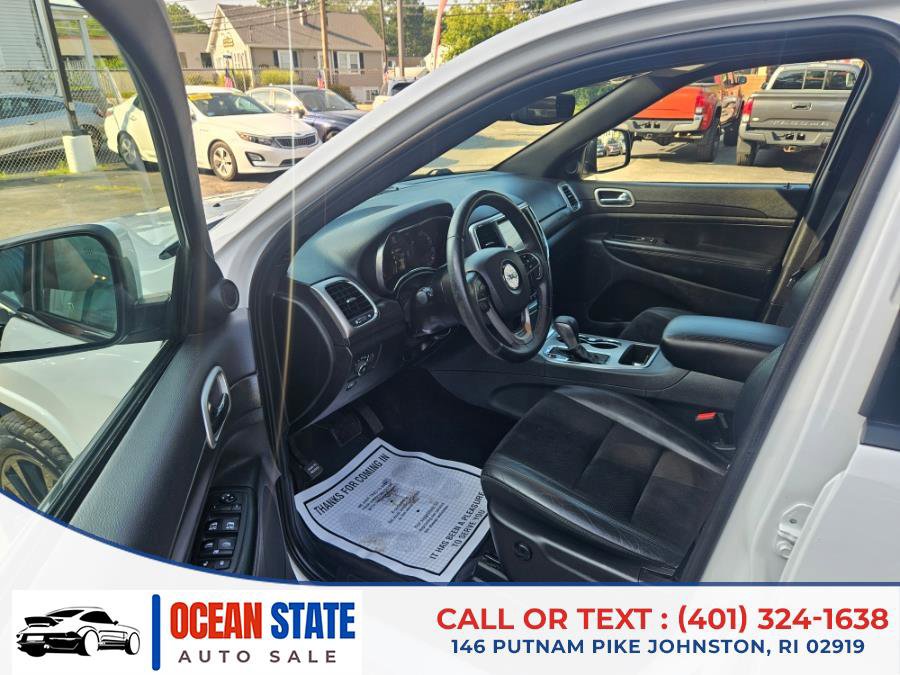 Used 2017 Jeep Grand Cherokee Altitude image 9